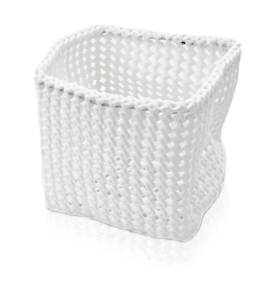 m-ve-tube-quadratischer-korb-15-x-15-x-15-cm-formbarer-kunststoff-off-white-hand image 1