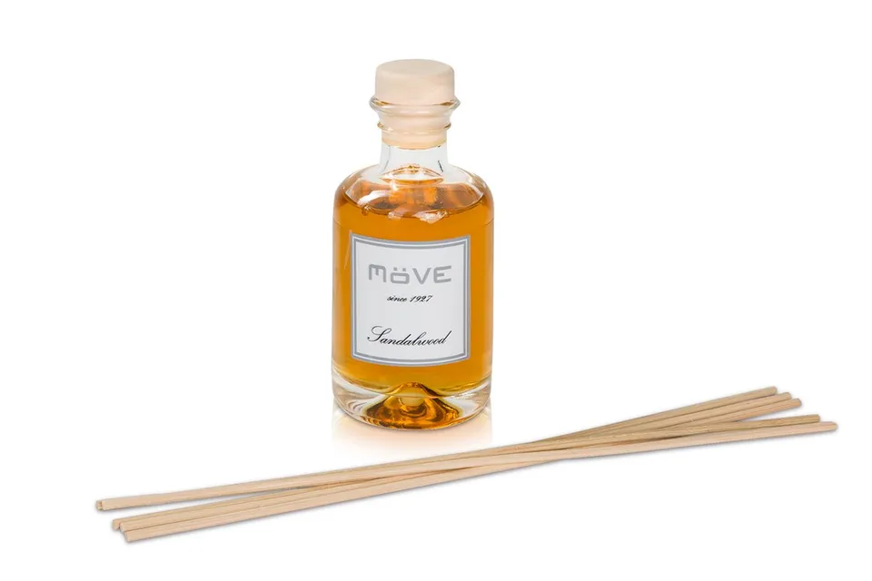 m-ve-signature-aroma-diffusor-100-ml-in-apothekerflasche-mit-griffkorken-sandalw image 1