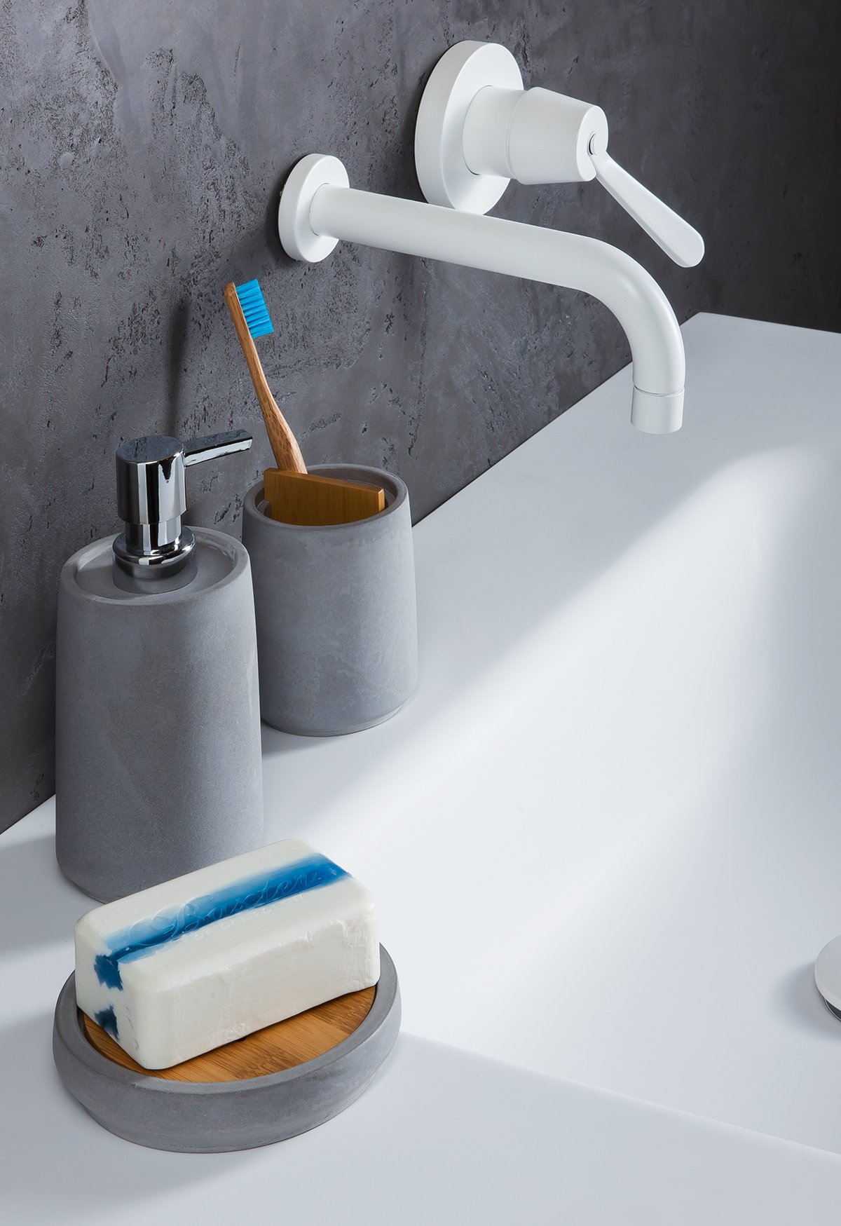 m-ve-cement-toilettenb-rste-43-cm-zement-mit-bambusdeckel-matte-polierte-oberfl- image 3