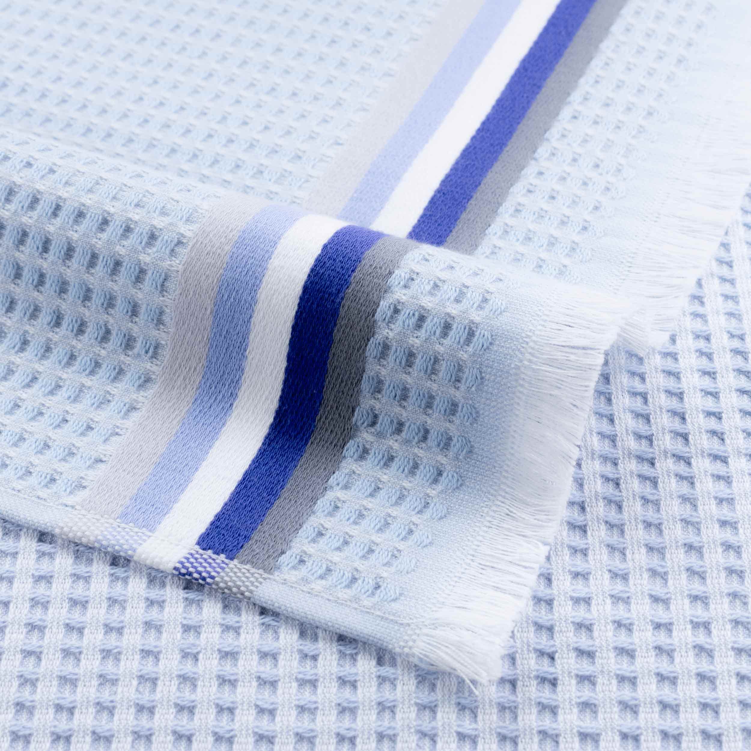m-ve-summer-piqu-e-badetuch-90-x-180-cm-100-baumwolle-waffelpiqu-snow-blue image 2