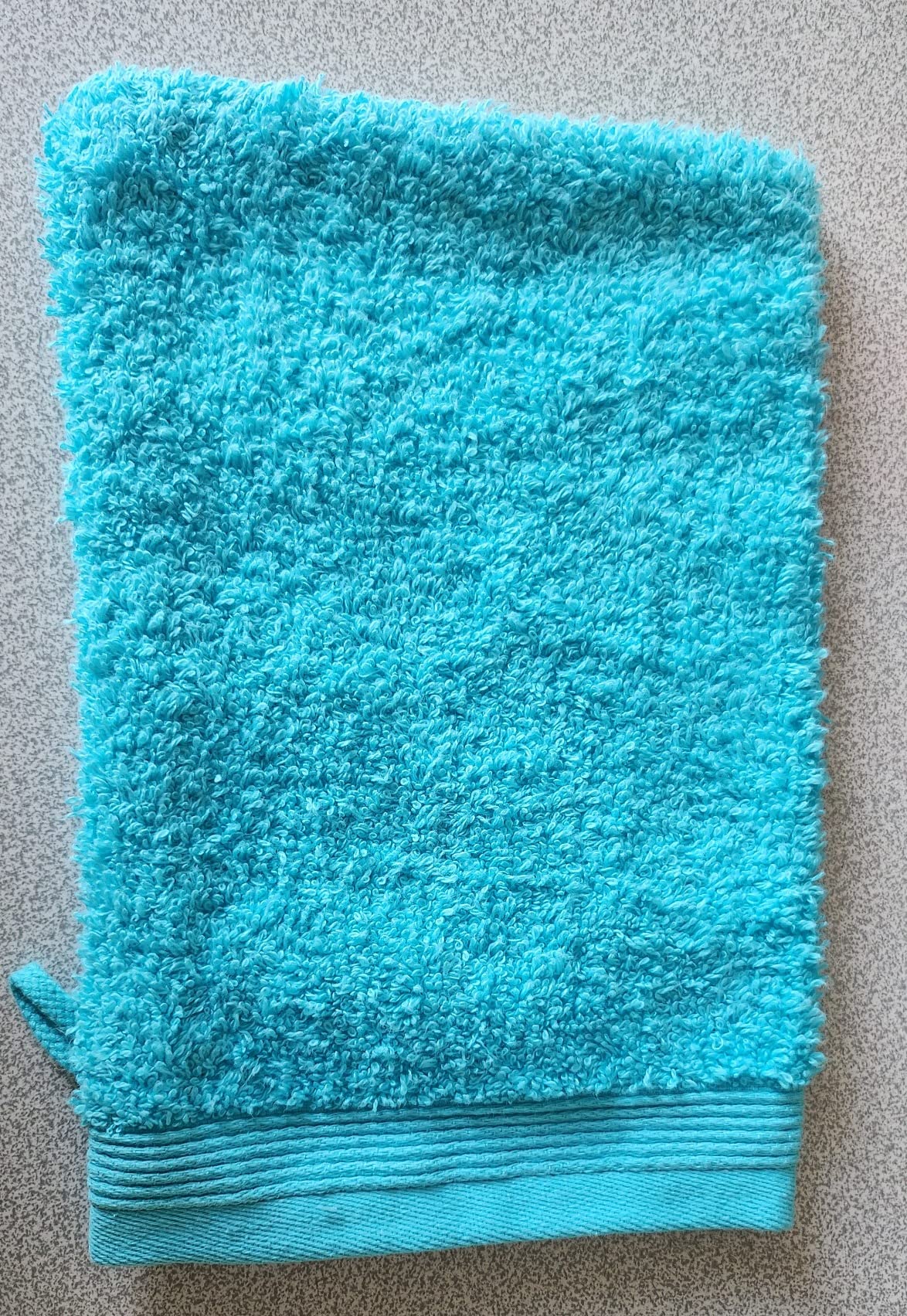 Ein Handschuh ging auf